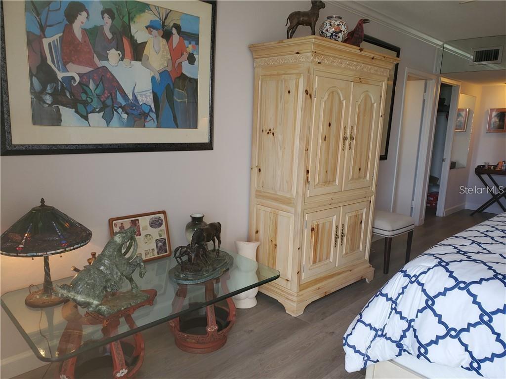 PRIVATEER NORTH - Residential Lease