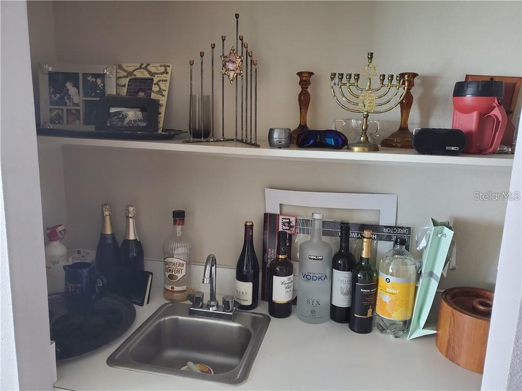 PRIVATEER NORTH - Residential Lease