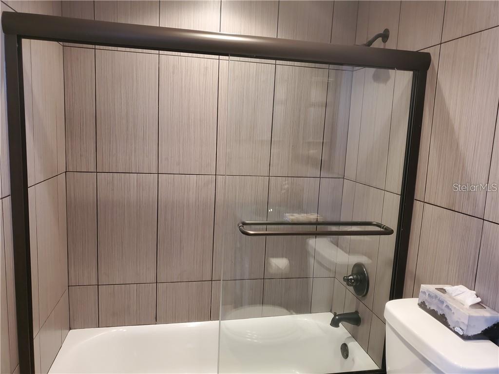 PRIVATEER NORTH - Residential Lease