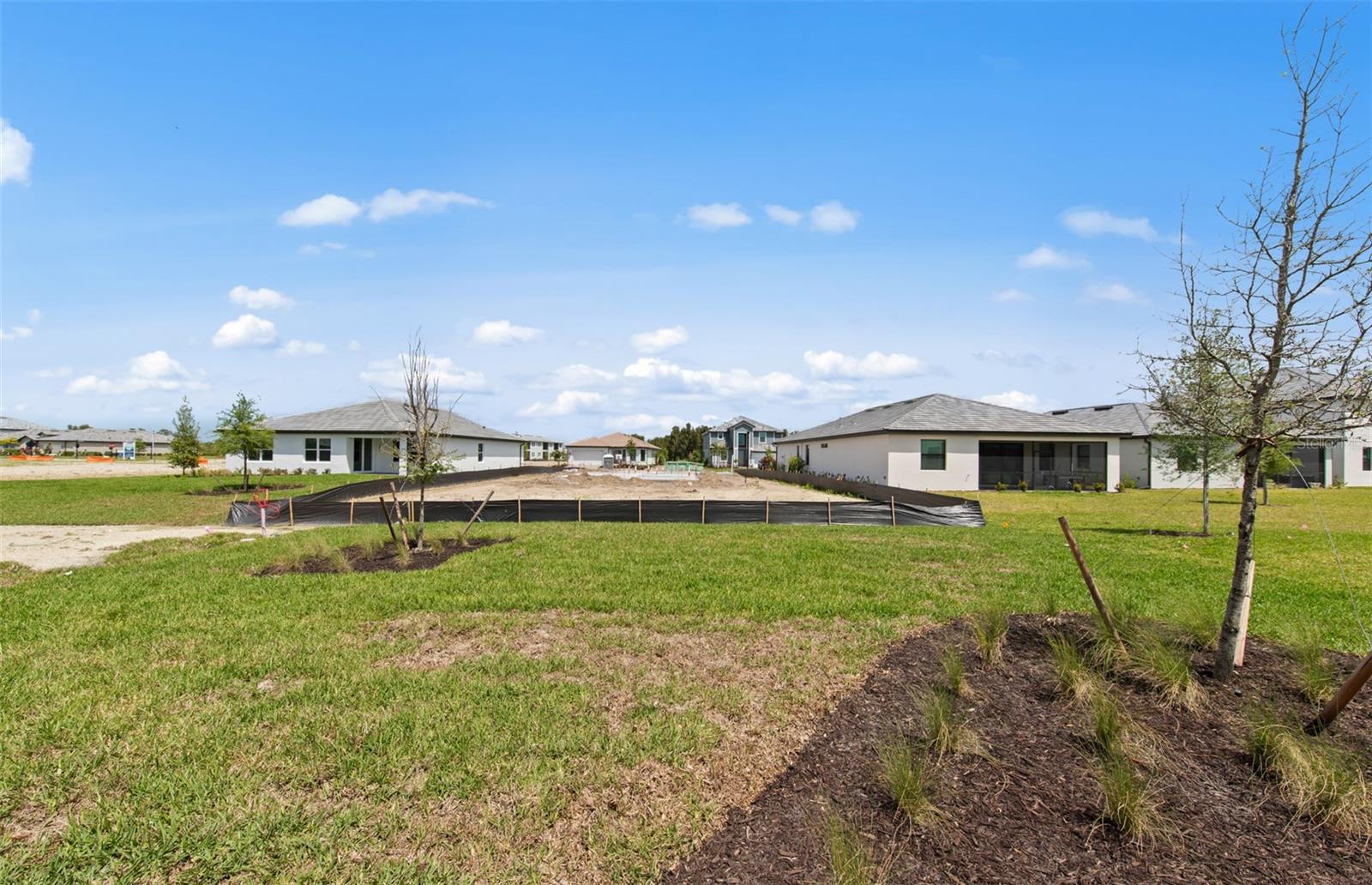 LAKESPUR WELLEN PARK - Residential