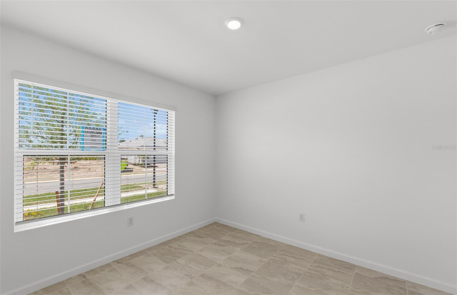 LAKESPUR WELLEN PARK - Residential