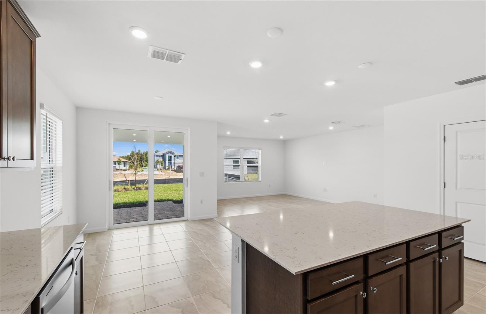 LAKESPUR WELLEN PARK - Residential
