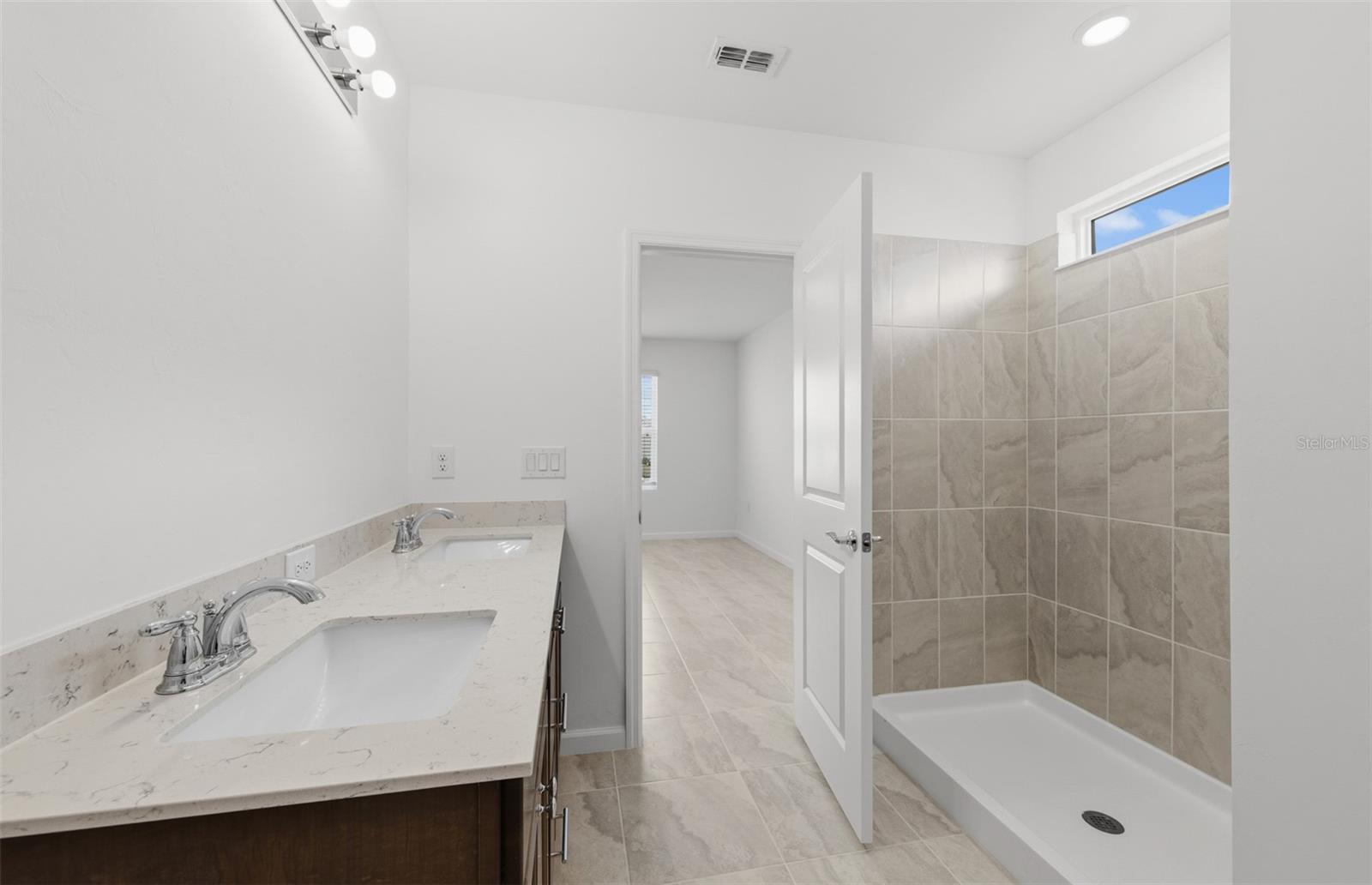LAKESPUR WELLEN PARK - Residential