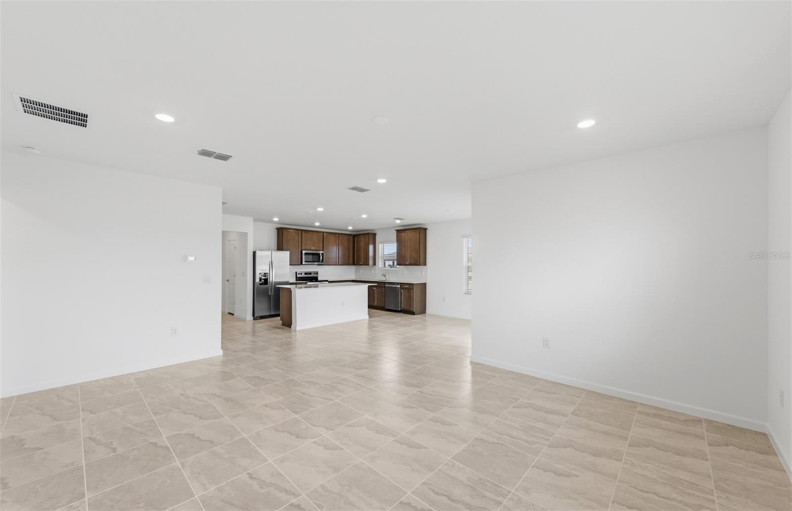LAKESPUR WELLEN PARK - Residential
