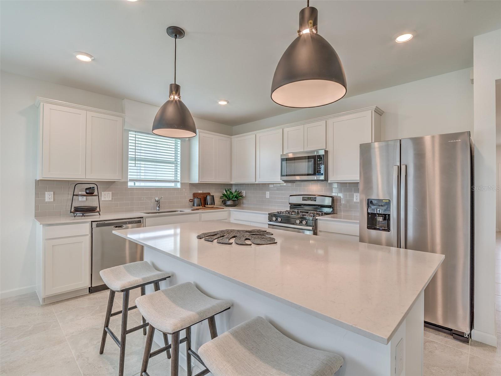 LAKESPUR WELLEN PARK - Residential