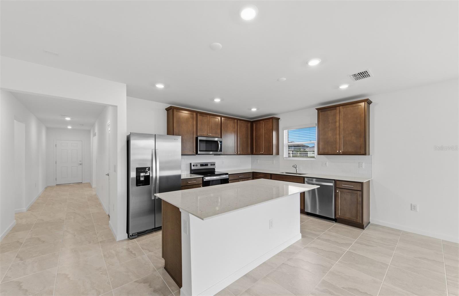 LAKESPUR WELLEN PARK - Residential