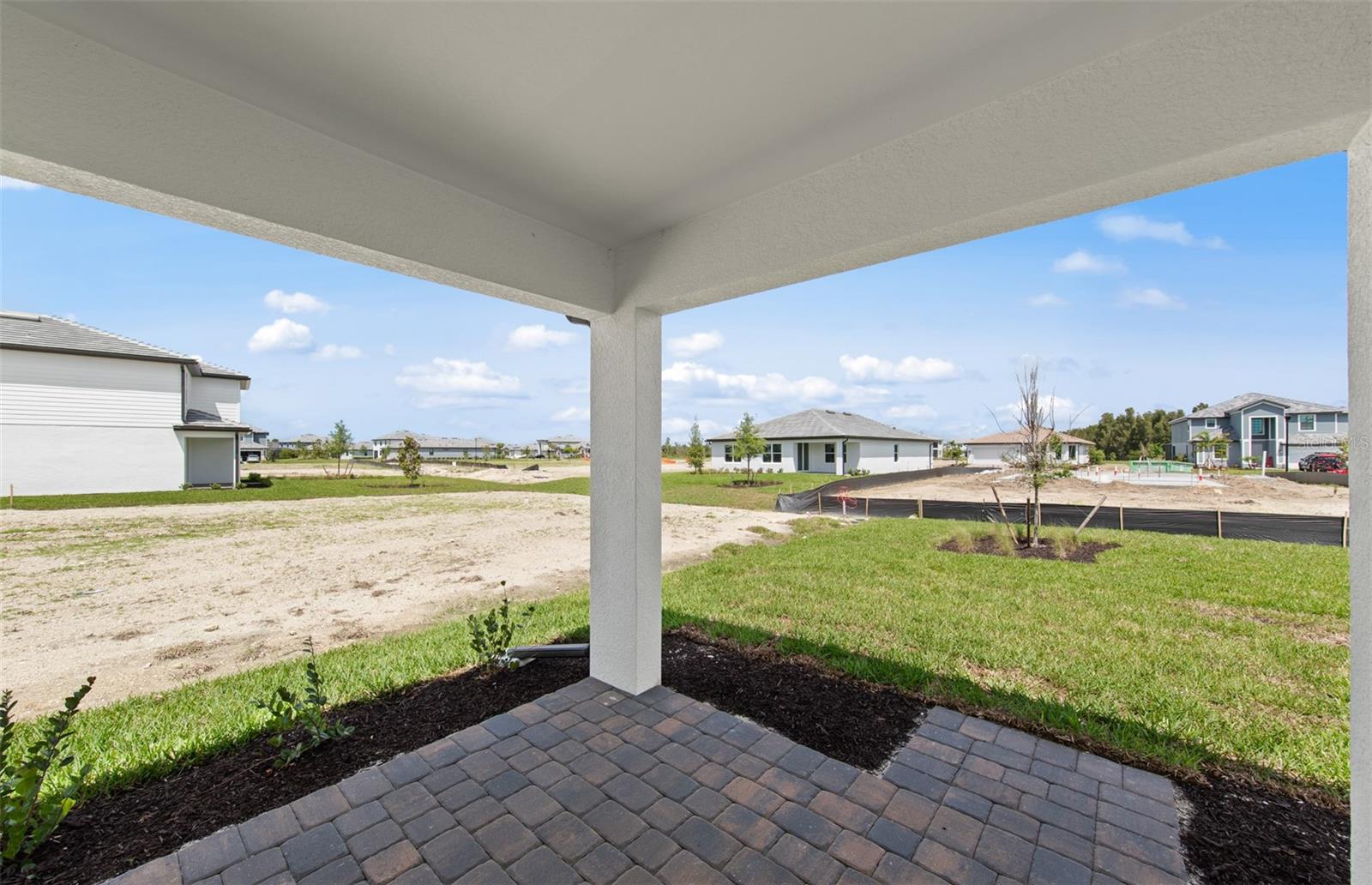LAKESPUR WELLEN PARK - Residential