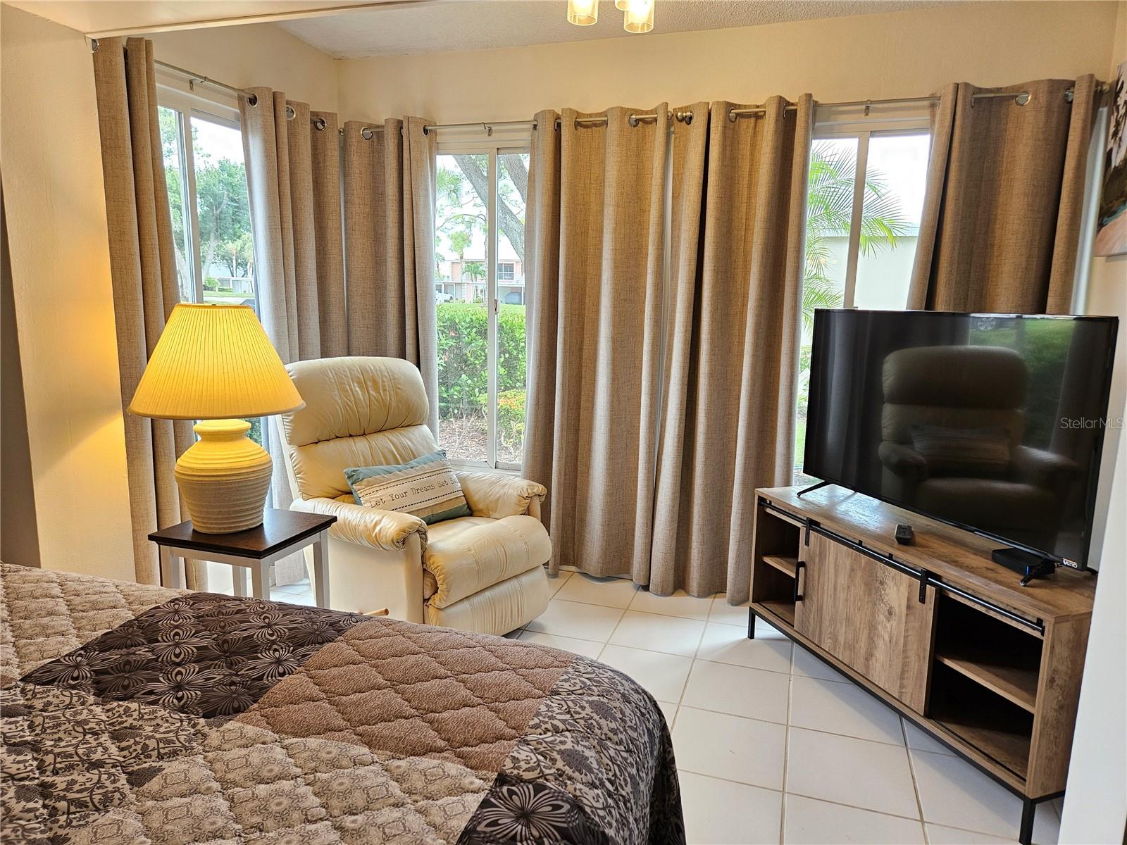 FARMINGTON VISTAS - Residential Lease
