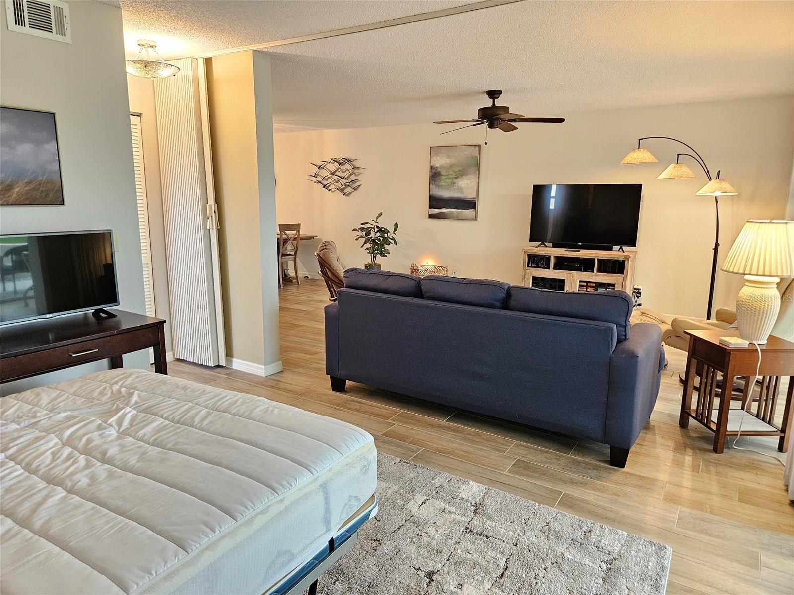 FARMINGTON VISTAS - Residential Lease
