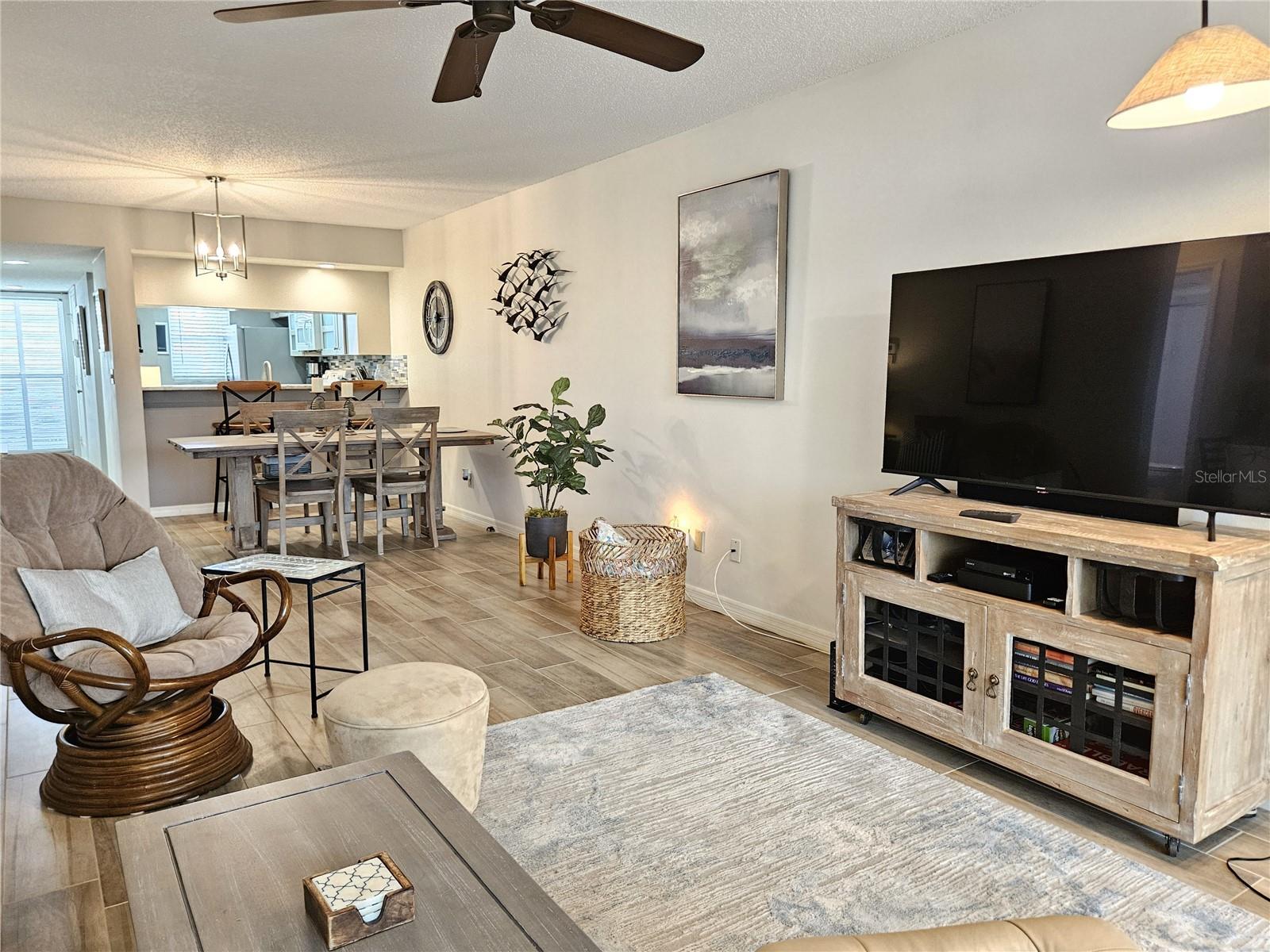 FARMINGTON VISTAS - Residential Lease