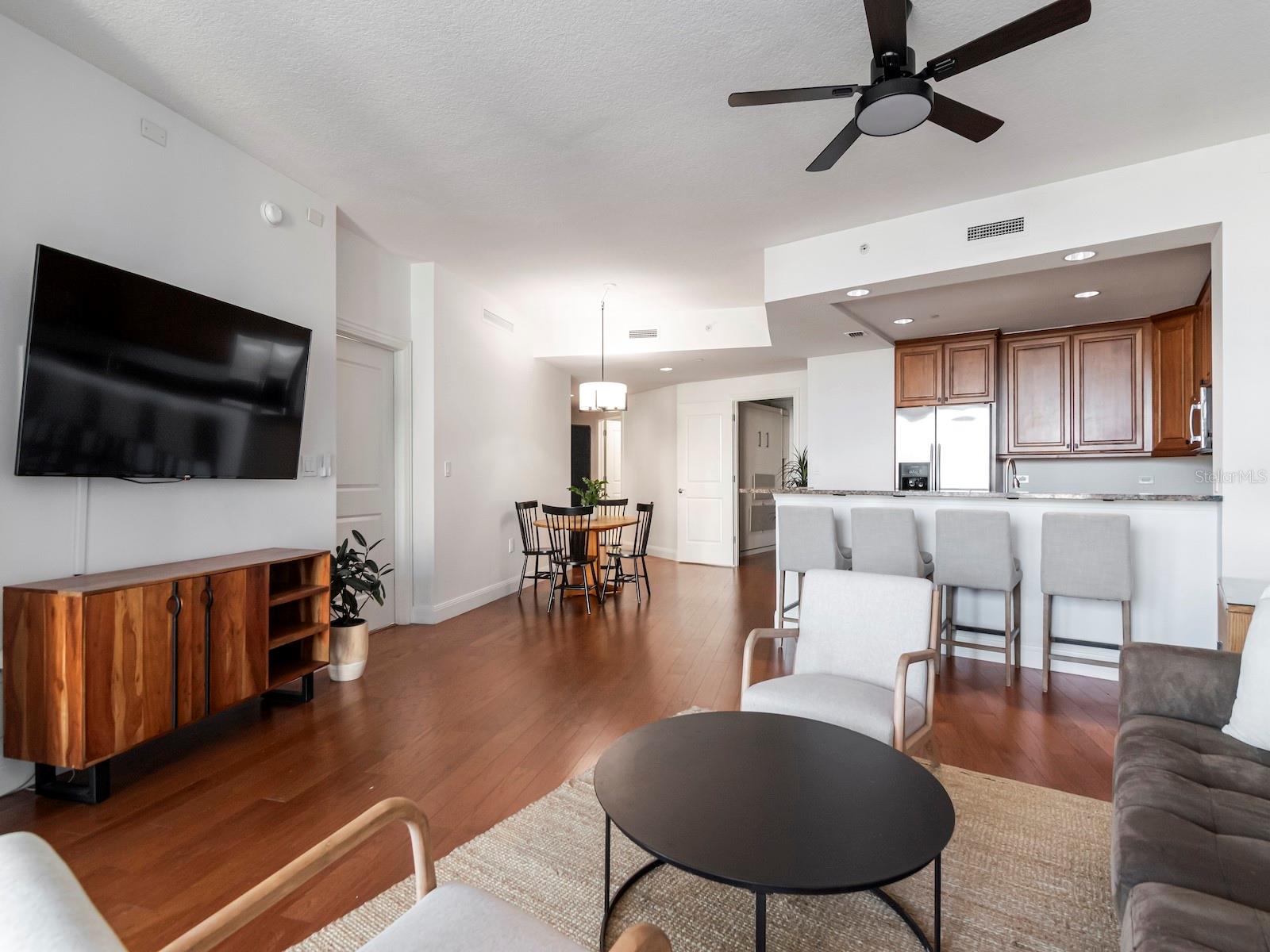 450 KNIGHTS RUN AVENUE 803