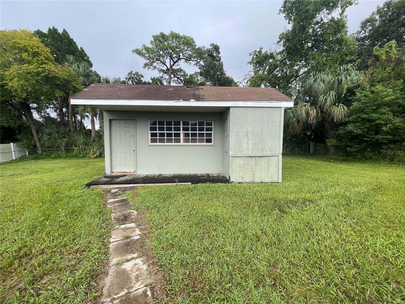 27 GARNET AVENUE
