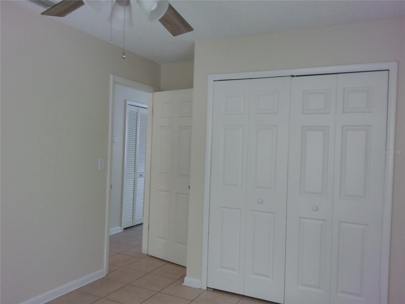 DELTONA LAKES UN 24 - Residential Lease