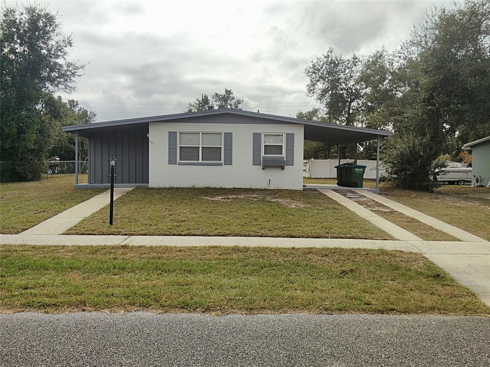 DELTONA LAKES UN 24 - Residential Lease