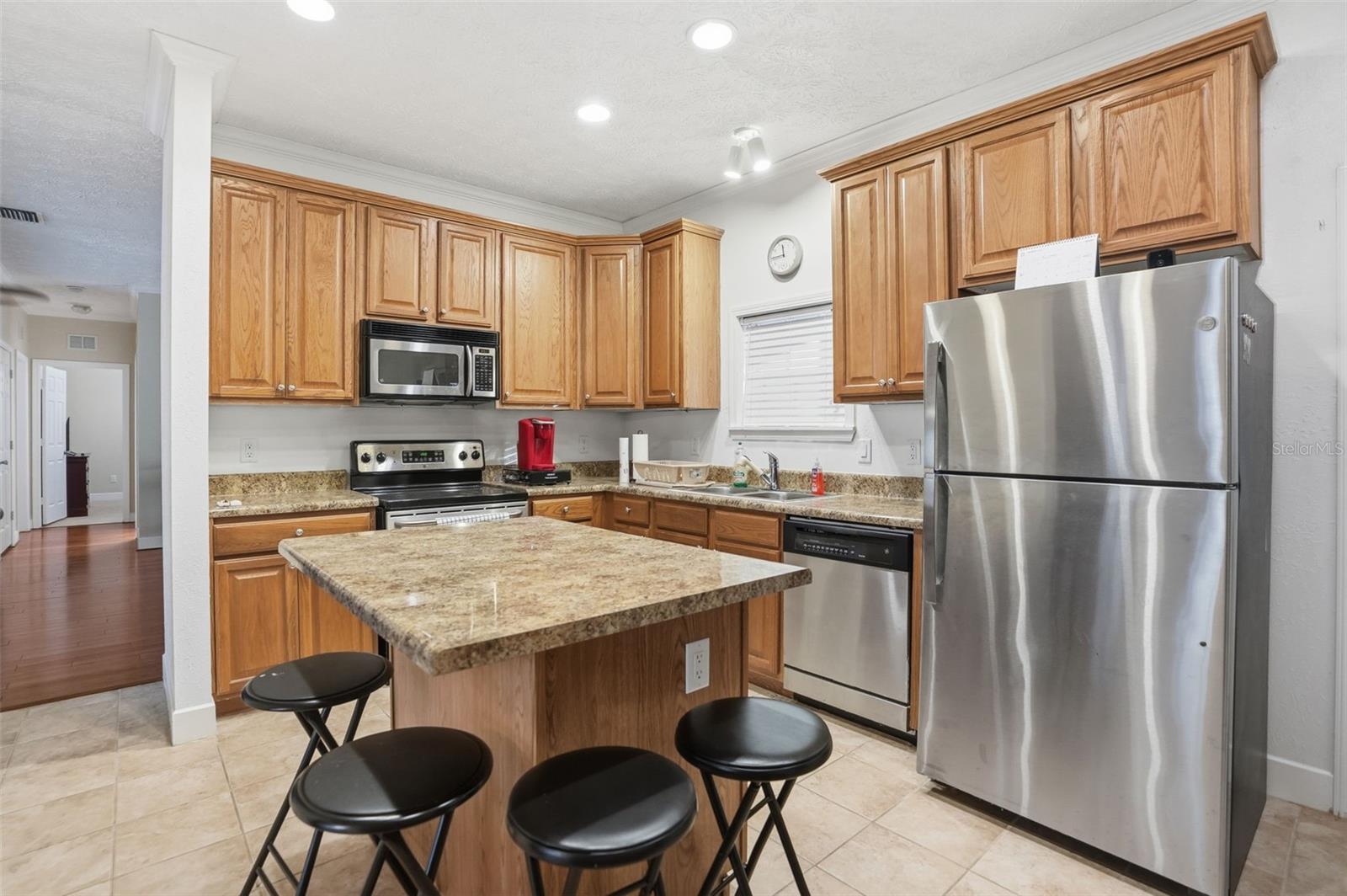 ROYAL HIGHLANDS - Residential