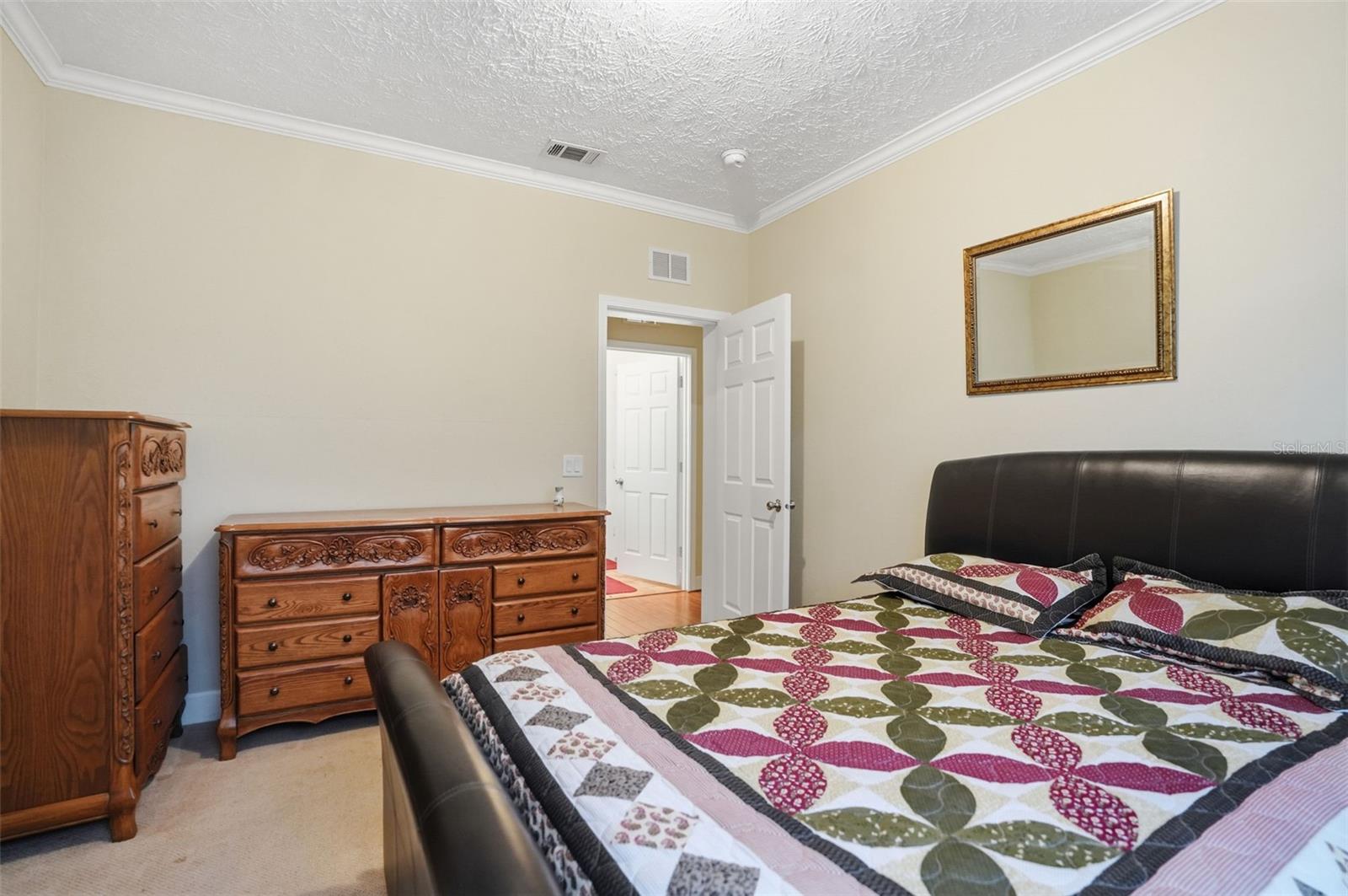 ROYAL HIGHLANDS - Residential