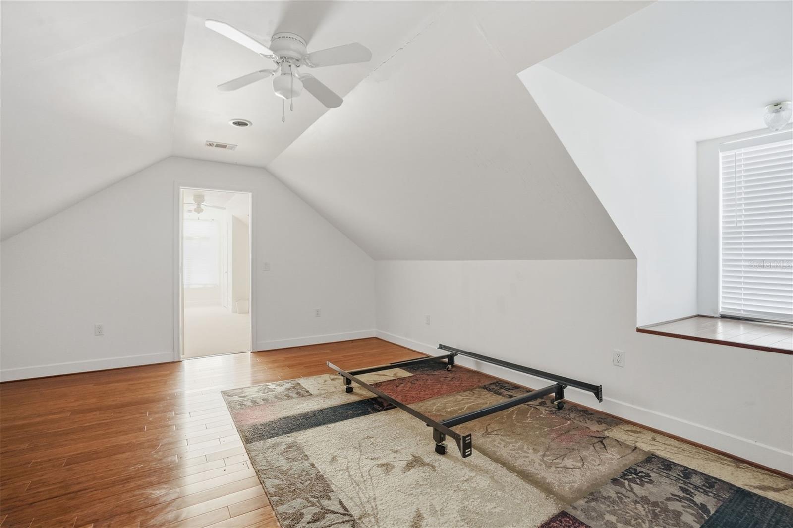 ROYAL HIGHLANDS - Residential