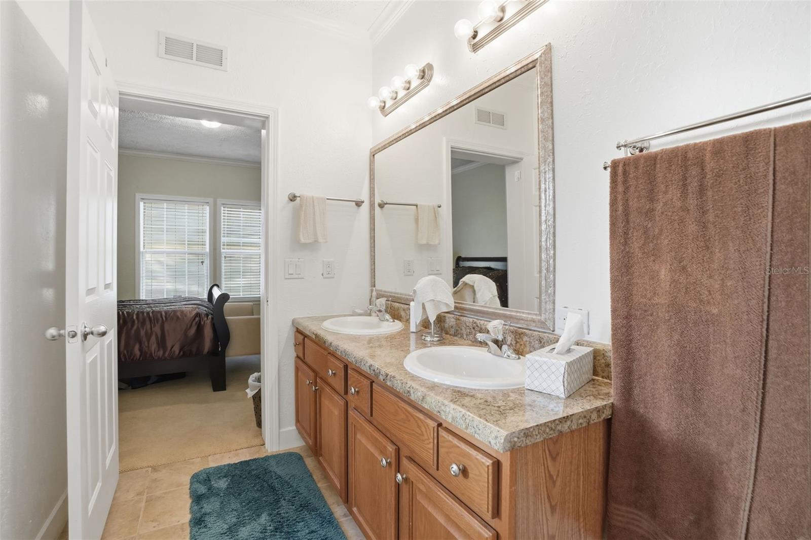 ROYAL HIGHLANDS - Residential