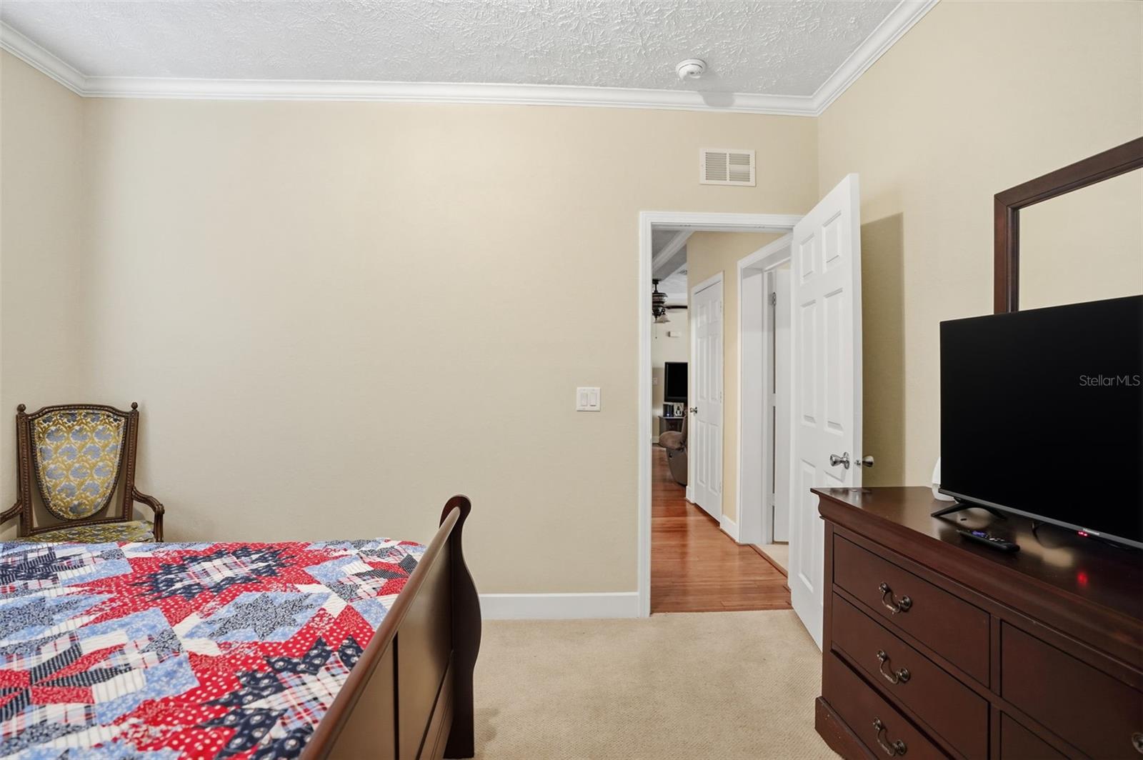 ROYAL HIGHLANDS - Residential