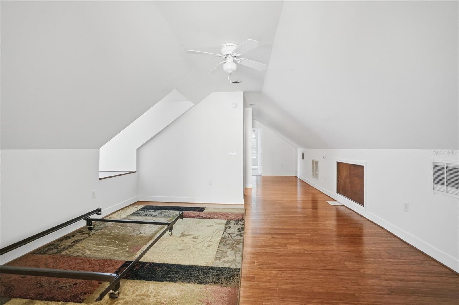 ROYAL HIGHLANDS - Residential