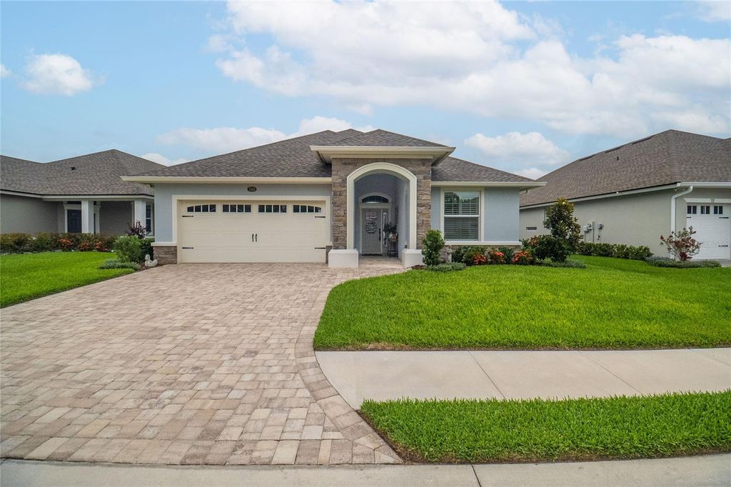 Photo of 7914 Lake James Boulevard, Lakeland, FL 33810 (MLS # L4957618)