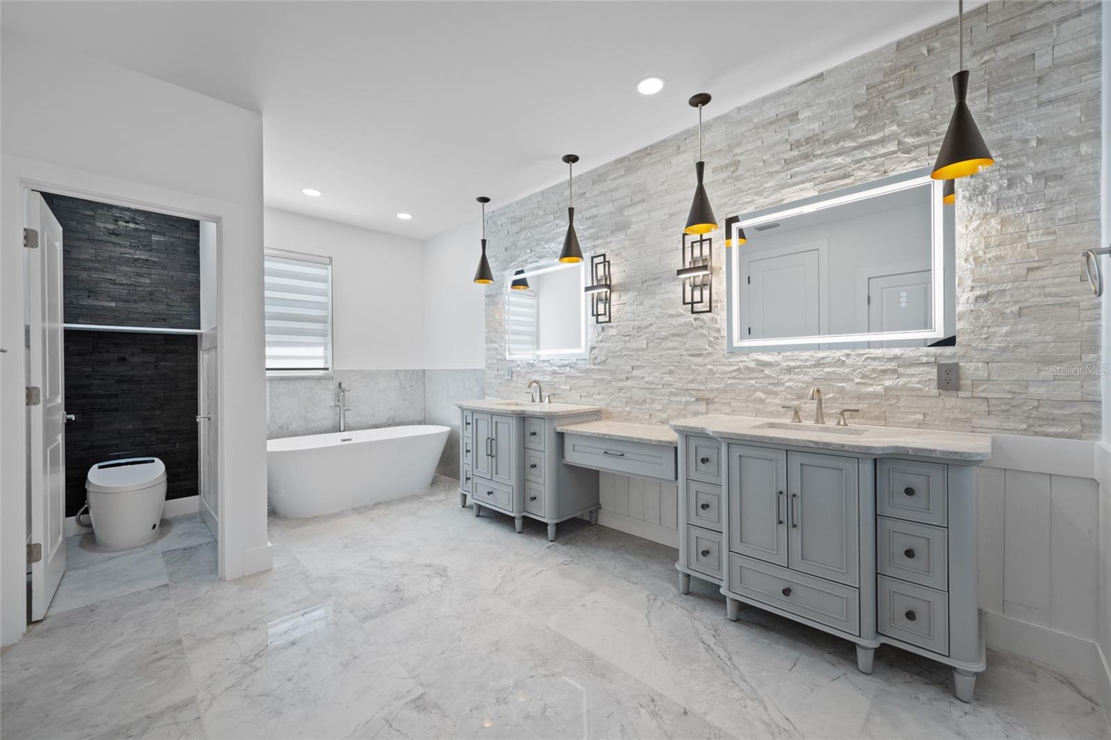 EDGE WATER RESERVE - Residential