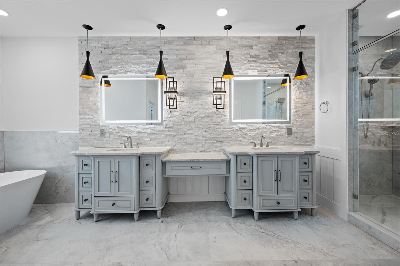 EDGE WATER RESERVE - Residential