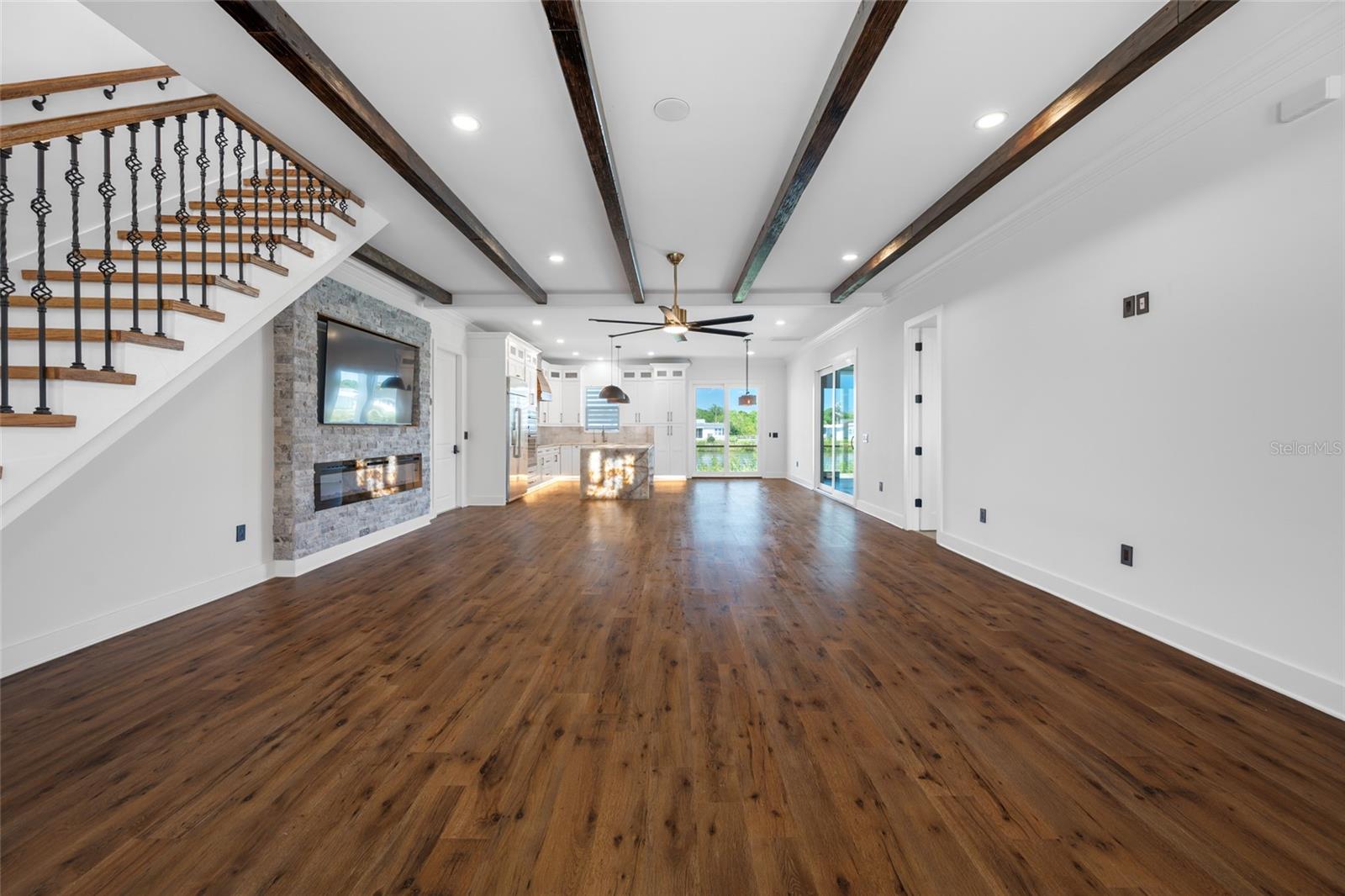 EDGE WATER RESERVE - Residential