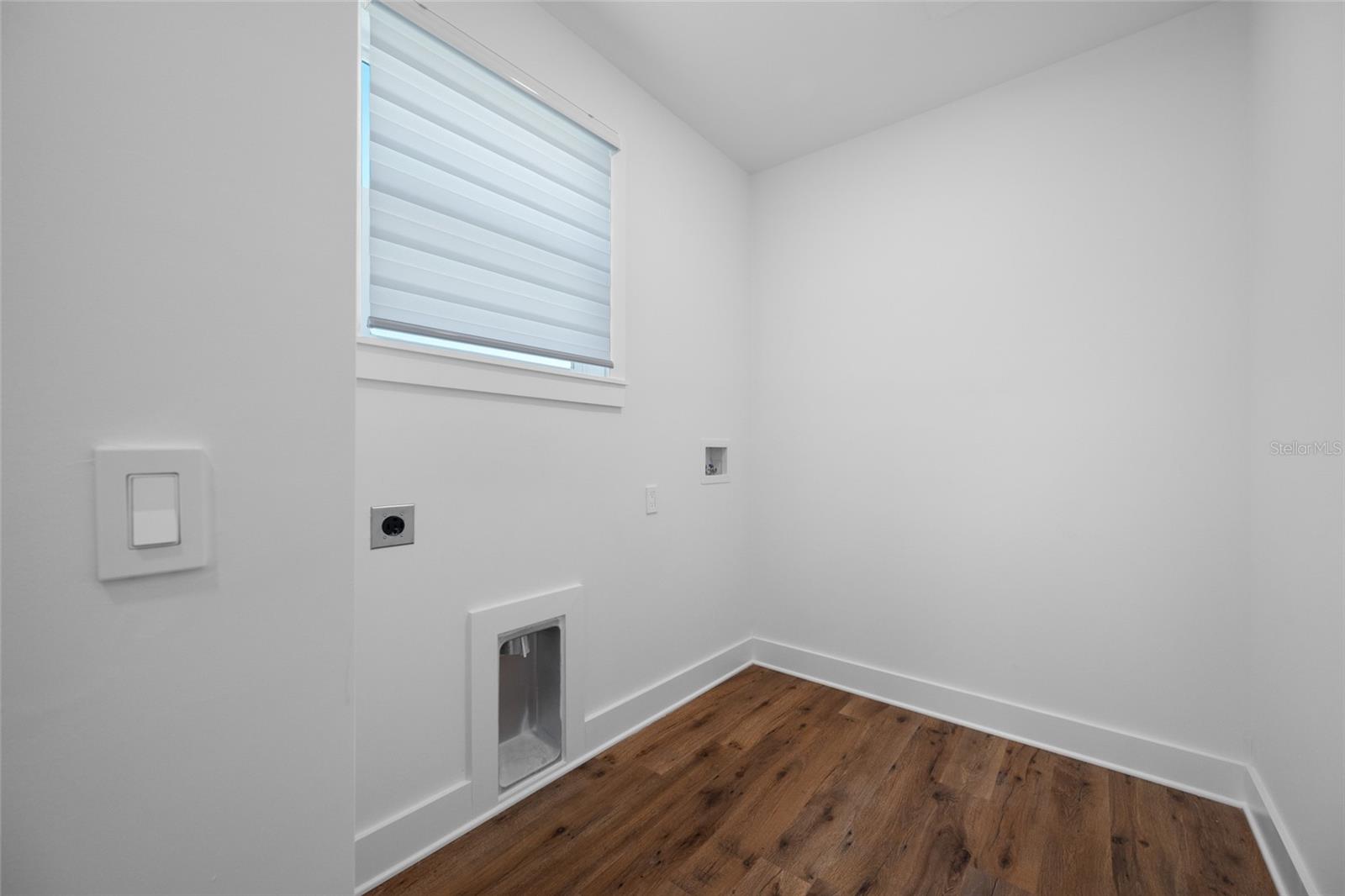 EDGE WATER RESERVE - Residential