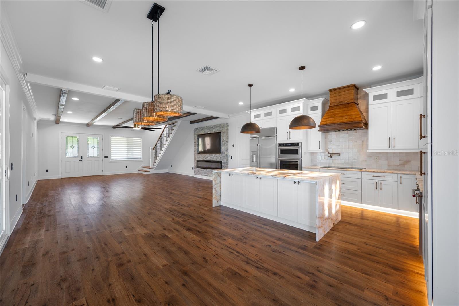 EDGE WATER RESERVE - Residential