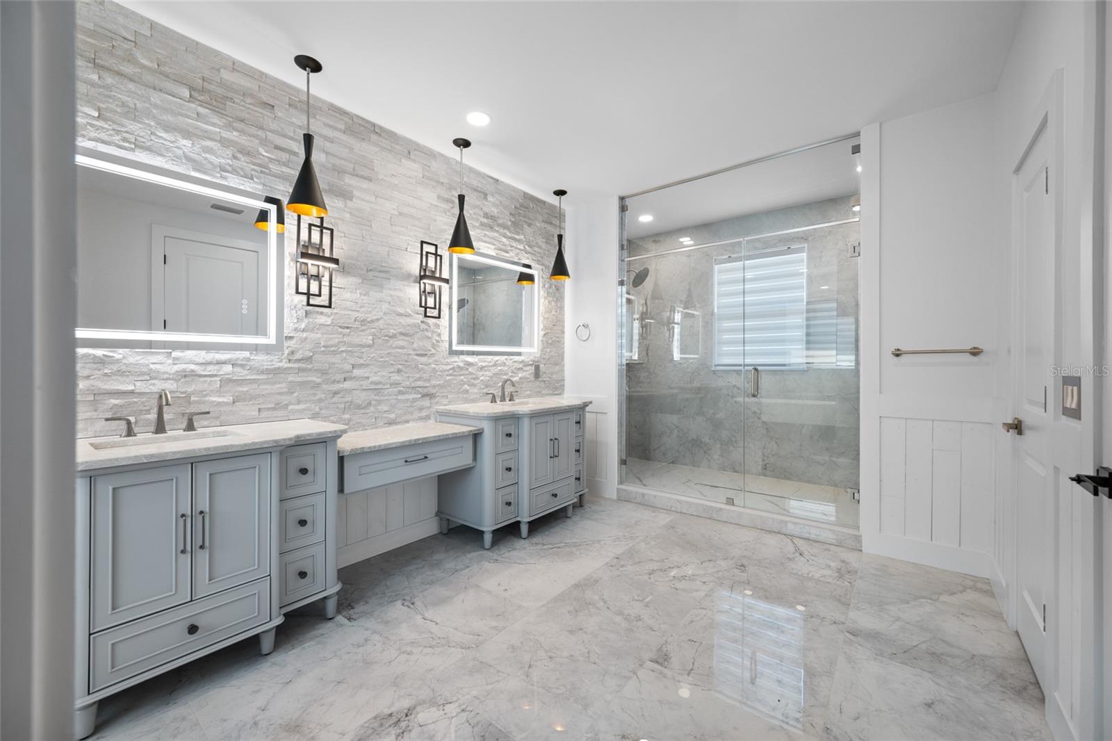 EDGE WATER RESERVE - Residential