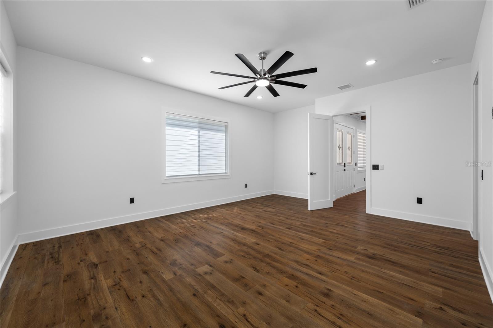 EDGE WATER RESERVE - Residential