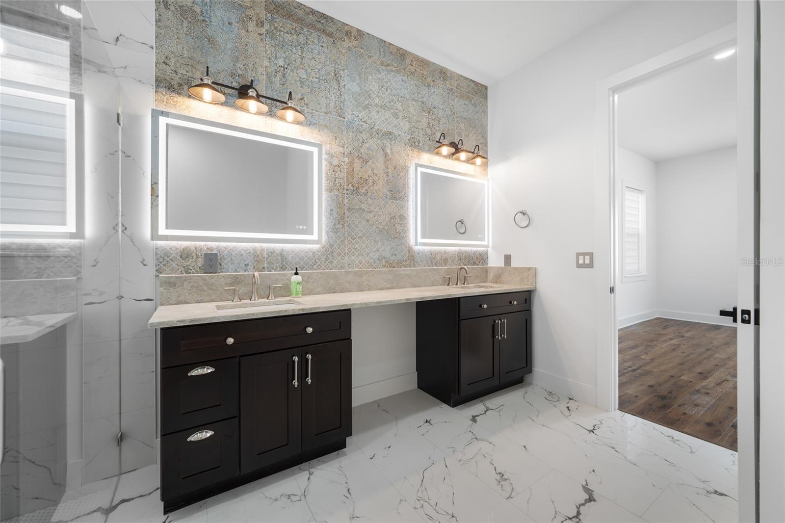 EDGE WATER RESERVE - Residential