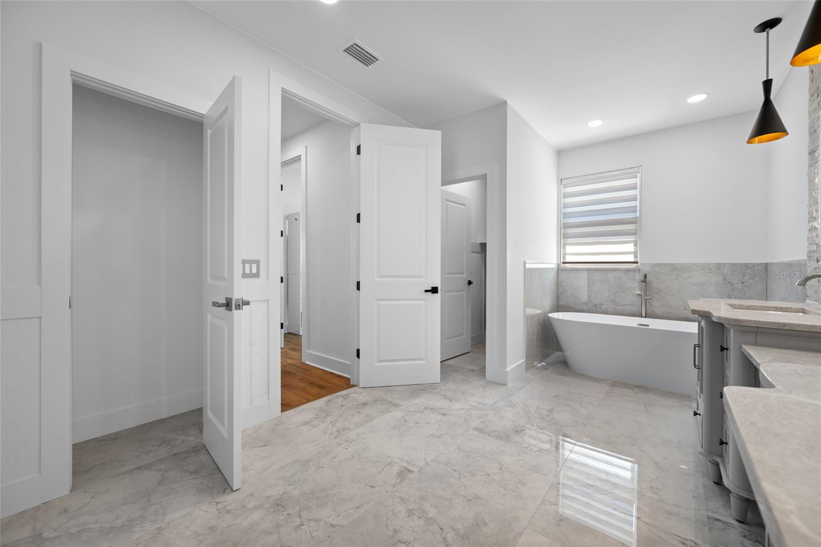 EDGE WATER RESERVE - Residential