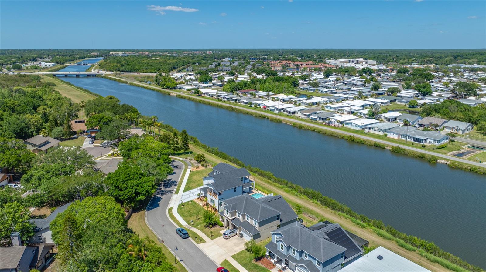 EDGE WATER RESERVE - Residential