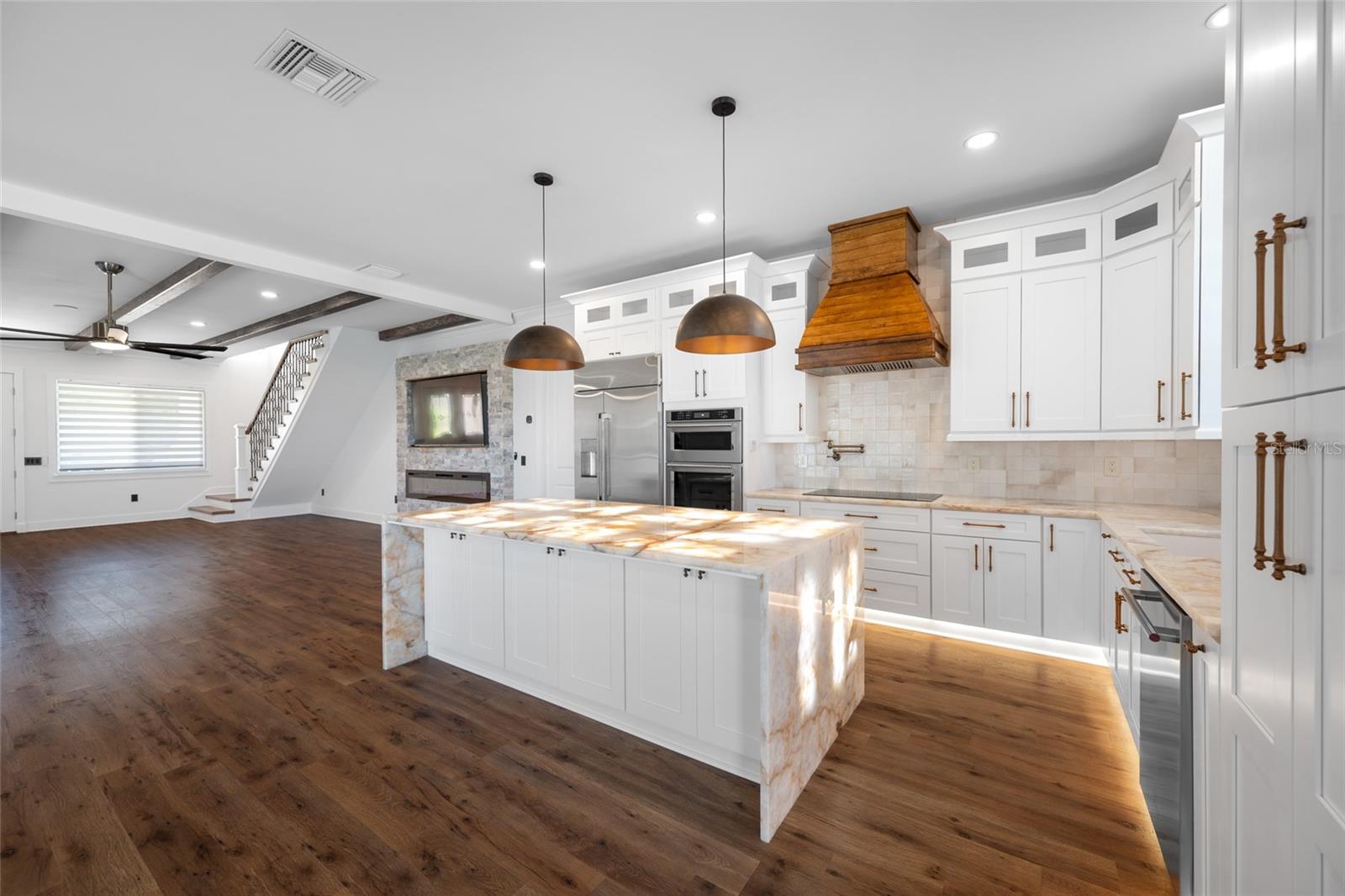 EDGE WATER RESERVE - Residential
