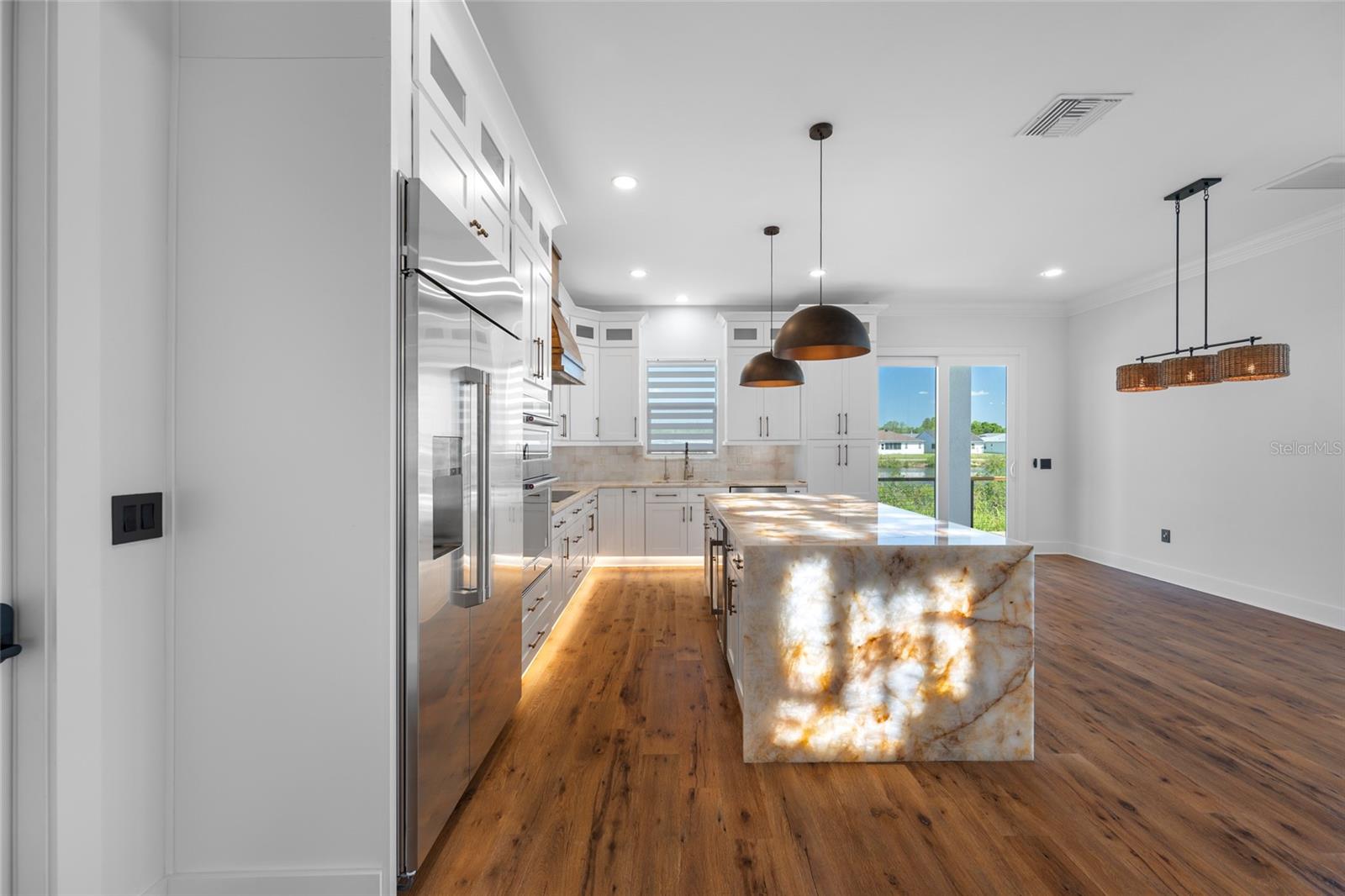EDGE WATER RESERVE - Residential