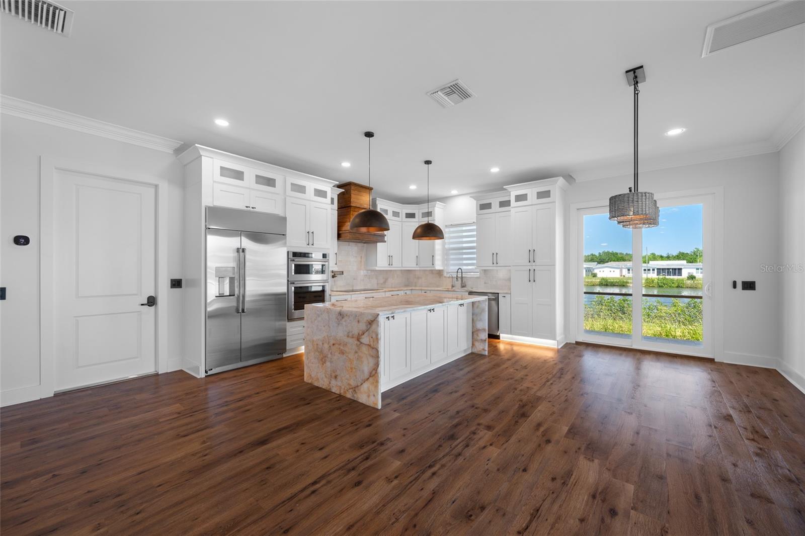 EDGE WATER RESERVE - Residential