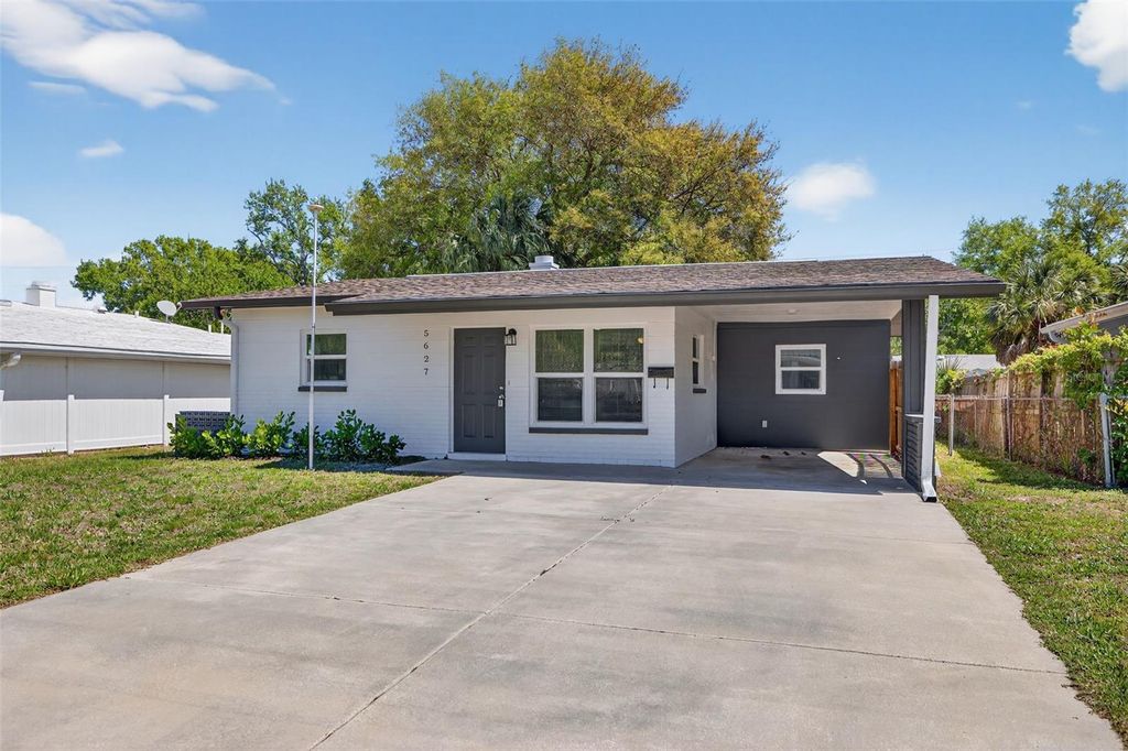 Photo of 5627 Commonwealth Avenue N, St Petersburg, FL 33703 (MLS # TB8487698)