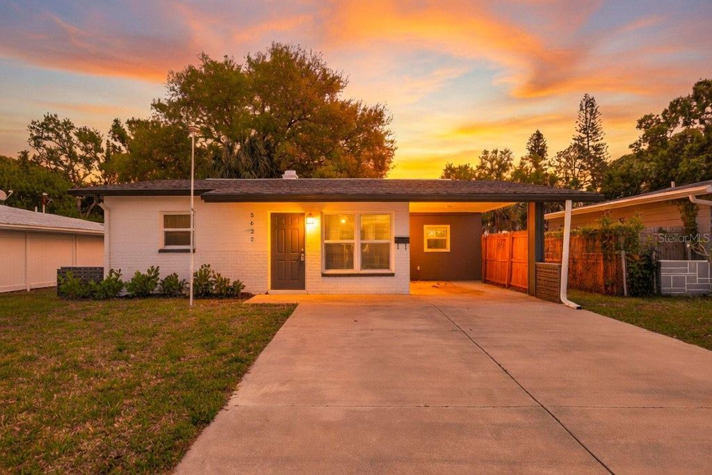 Photo of 5627 Commonwealth Avenue N, St Petersburg, FL 33703 (MLS # TB8487698)