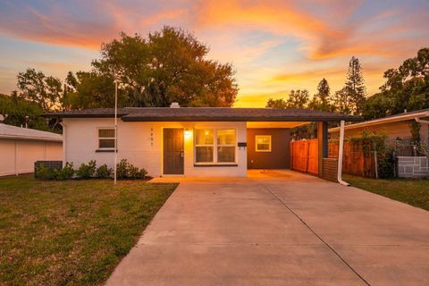 Photo of 5627 Commonwealth Avenue N, St Petersburg, FL 33703 (MLS # TB8487698)