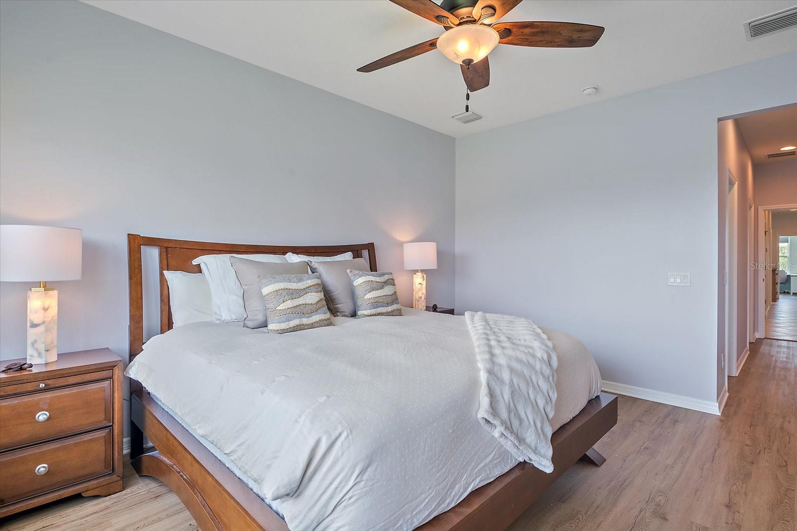 PALMA SOLA TRACE - Residential