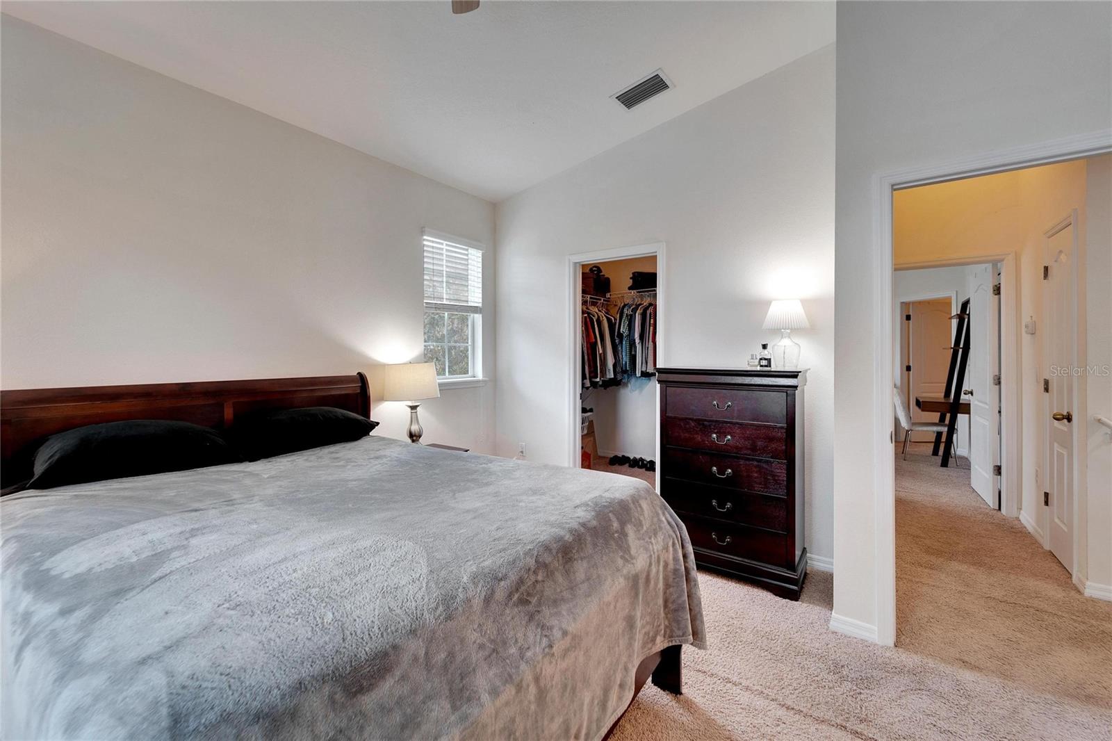 EAGLE PALM PH II - Residential Lease