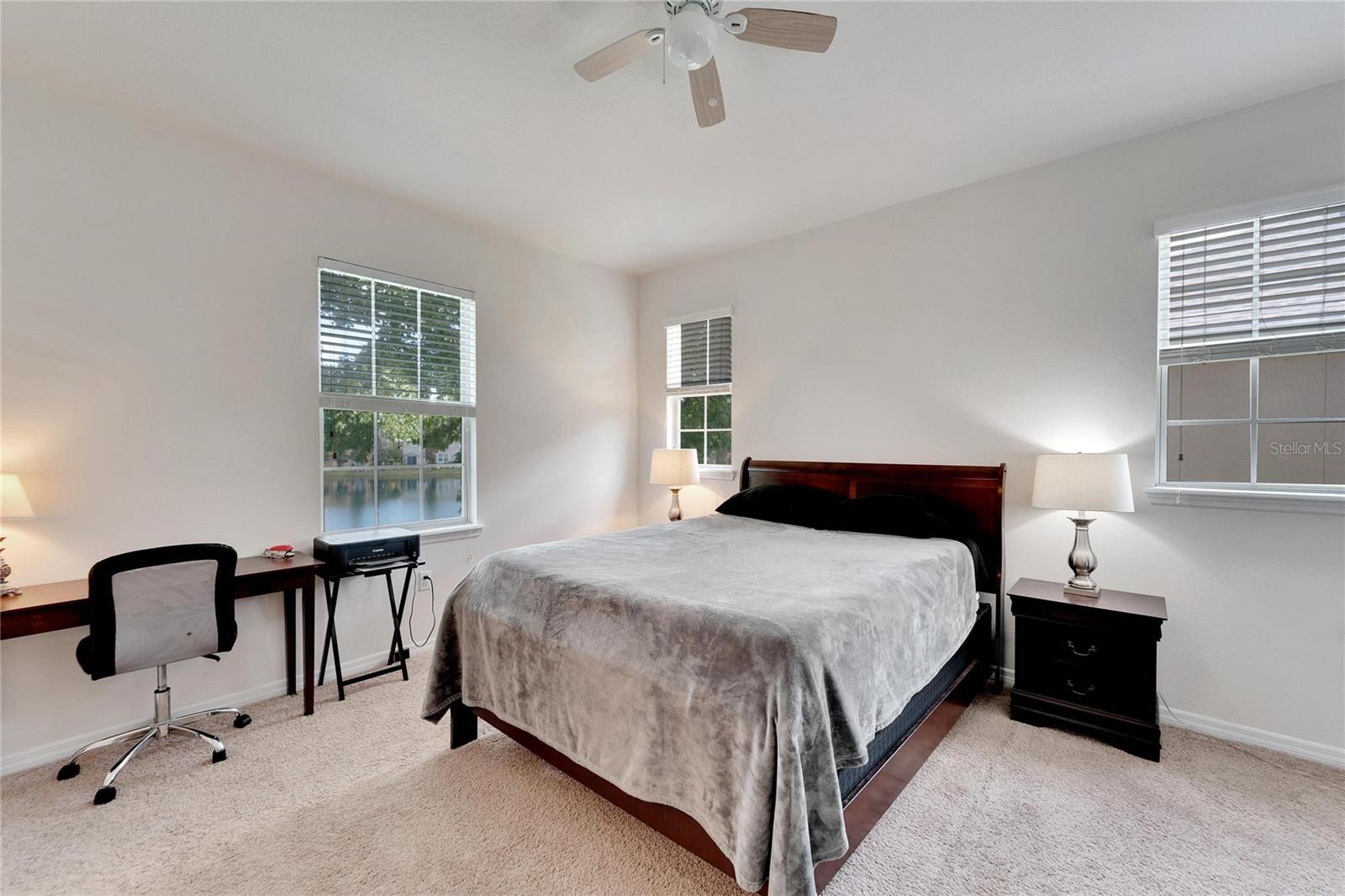 EAGLE PALM PH II - Residential Lease