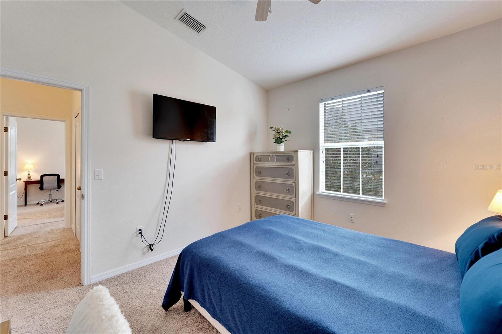EAGLE PALM PH II - Residential Lease