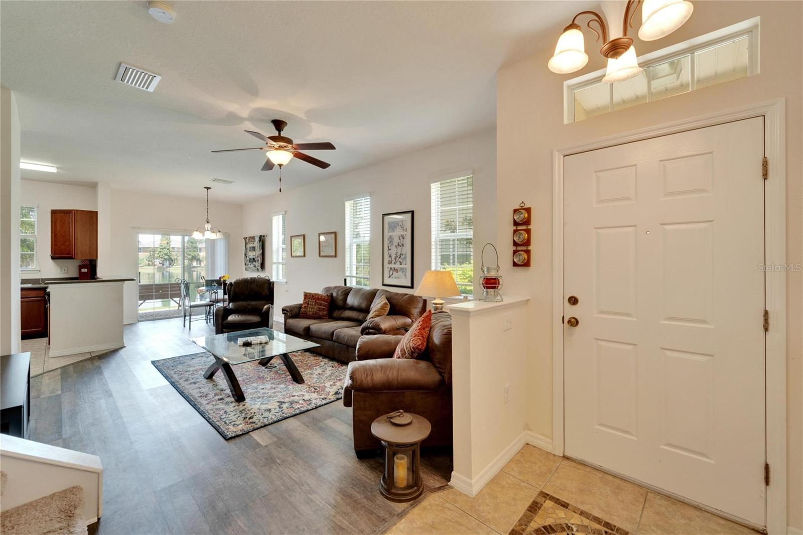 EAGLE PALM PH II - Residential Lease