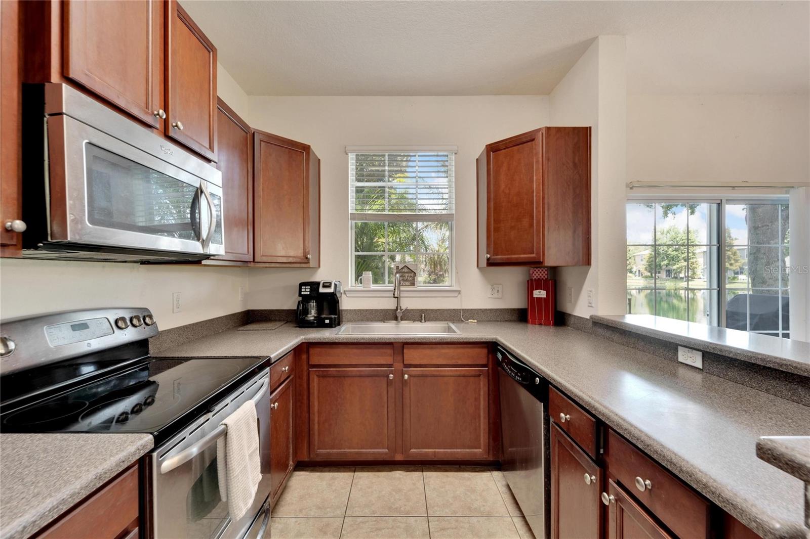 EAGLE PALM PH II - Residential Lease