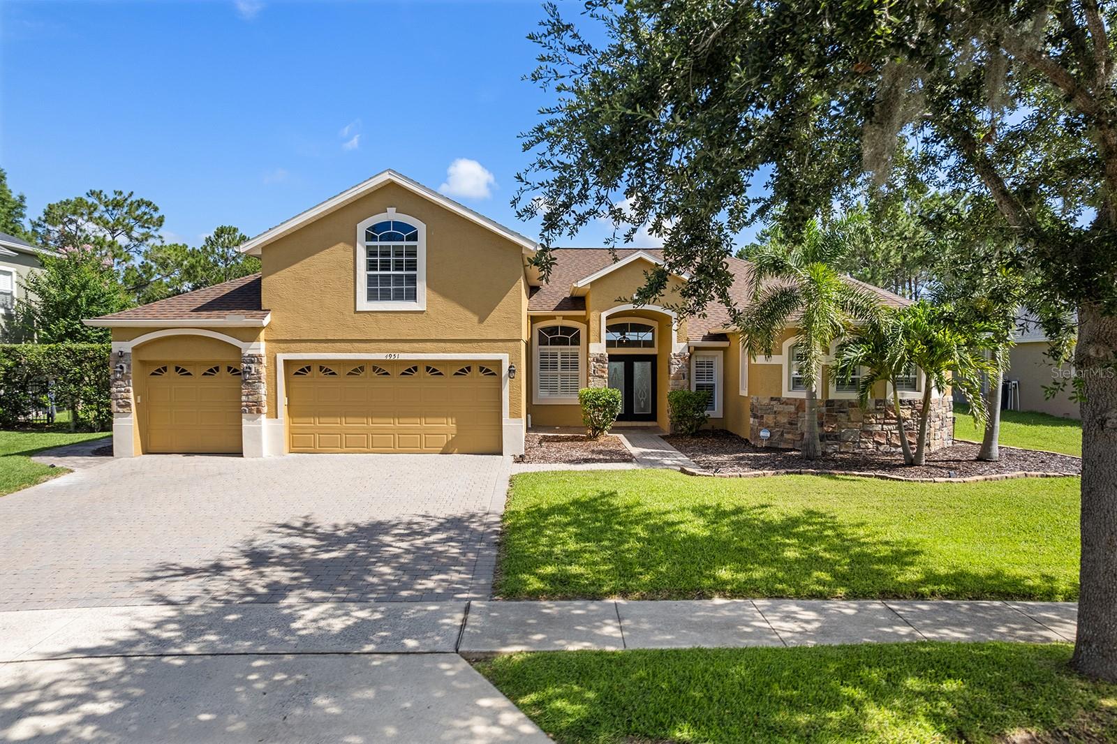 4951 PARKVIEW DRIVE