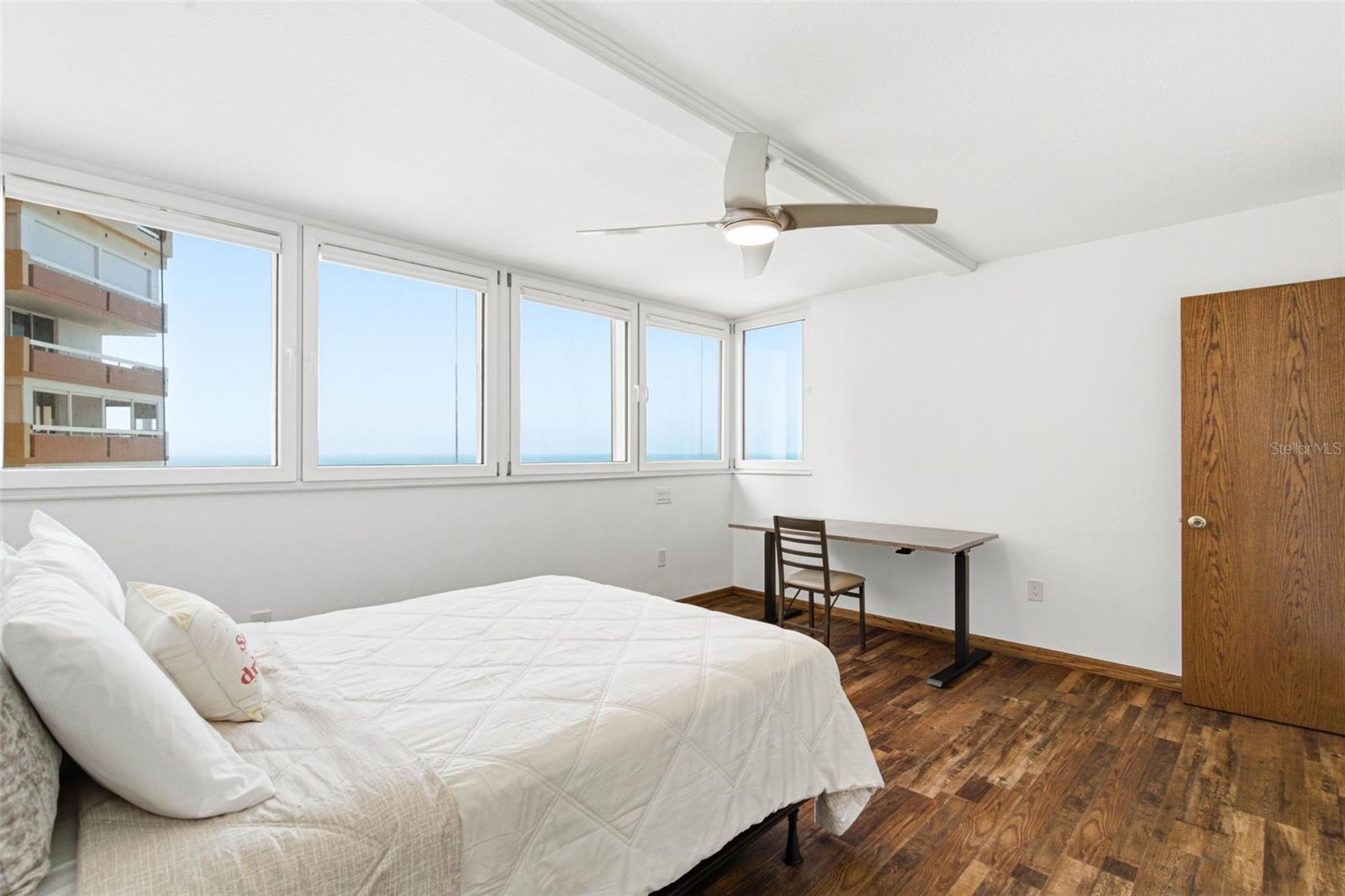 REDINGTON TOWERS BLDG 2 CONDO - Residential