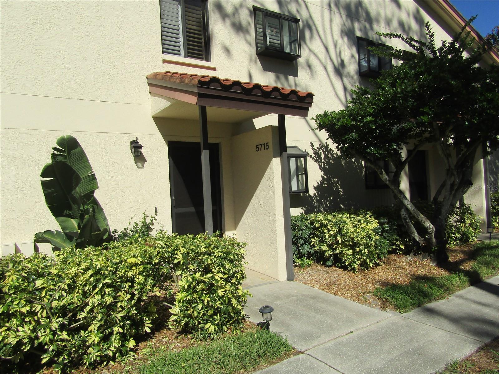 Cute and Cozy ground floor 1 Bedroom 1 Bath condo is move in ready. This light and bright condo has been freshly painted. It features granite counters in kitchen. Large storage closet for those extra items that need a space of their own. Garden window in kitchen is perfect for growing your cooking herbs. Sliding glass doors from the living room area lead to the screened lanai. Community has a heated pool, tennis courts, and small clubhouse. Owner will allow small pet with approval and deposit. Please NO smoking.